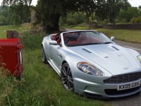 Aston Martin DBS Volante photo