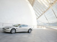 Aston Martin Rapide photo