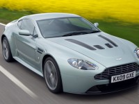 Aston Martin V12 Vantage photo