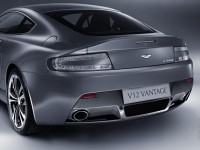 Aston Martin V12 Vantage photo