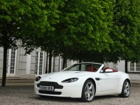 Aston Martin V8 Vantage Roadster photo