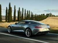 Aston Martin Vanquish photo